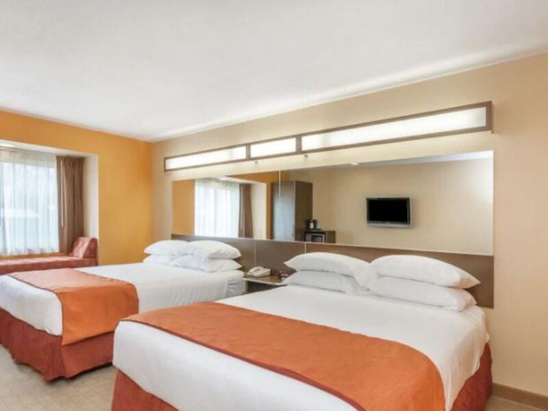 Microtel Inn & Suites By Wyndham Verona Dış mekan fotoğraf