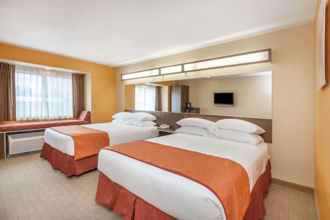 Microtel Inn & Suites By Wyndham Verona Dış mekan fotoğraf